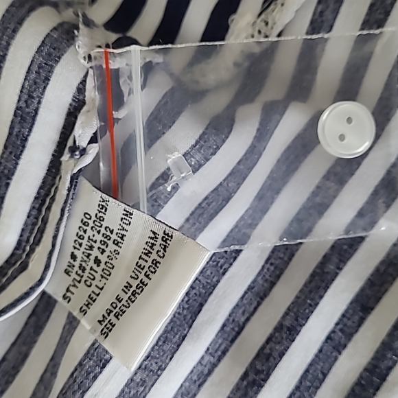 Black & White striped blouse - Picture 8 of 8